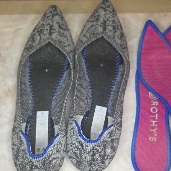 Rothy's Patterned Gray Flats with Pink Insole Womens 7.5 Balletcore - Picture 3 of 9